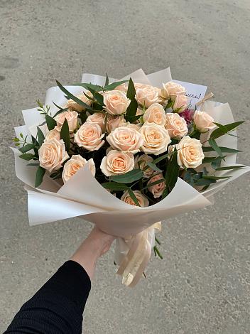 Букет Кремовые розы Латте в Новый Сад